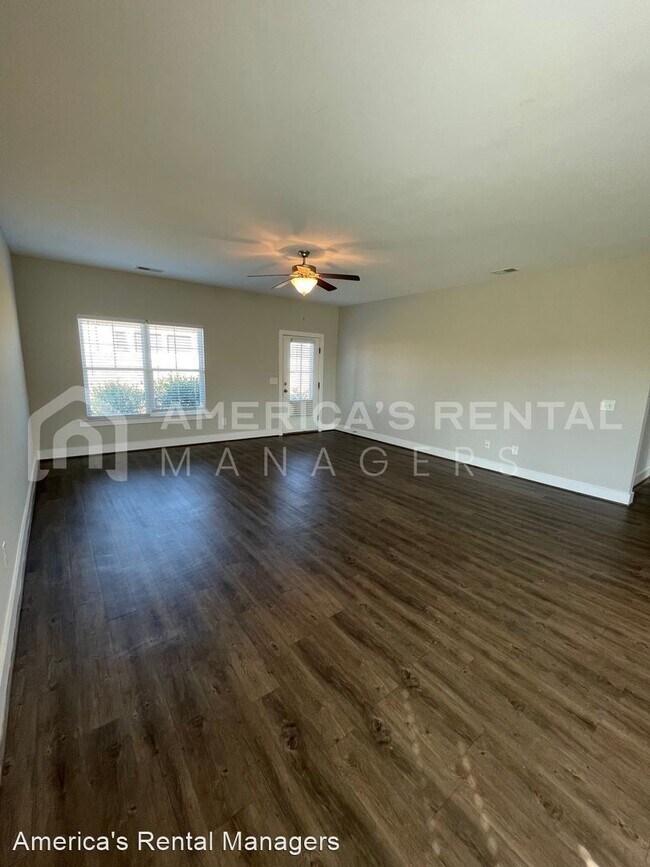 Building Photo - 4 br, 2 bath House - 1201 10th Way