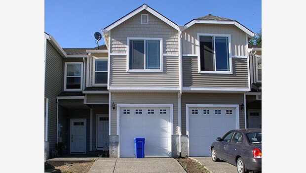 Foto principal - Warm And Inviting Three Bedroom Townhomes!