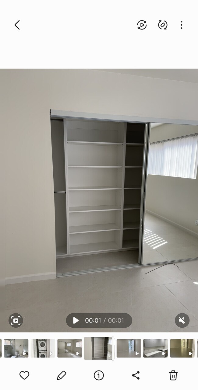 Foto del edificio - 12420 Archwood St