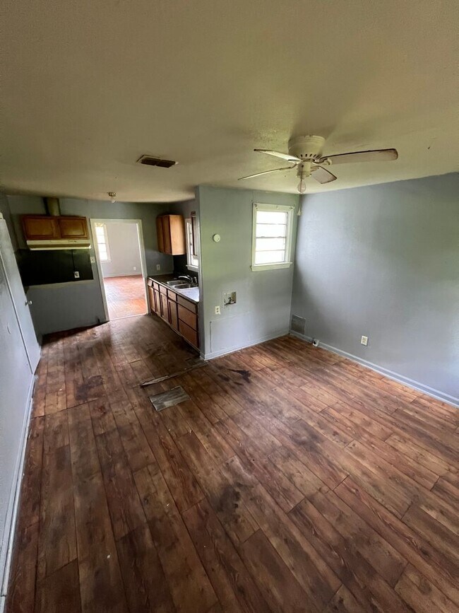 Foto del edificio - 2728 Hillcrest Ave
