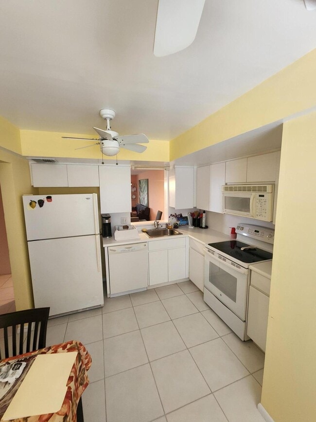 Building Photo - 14671 Bonaire Blvd