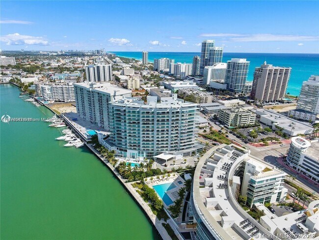 Foto del edificio - 6700 Indian Creek Dr