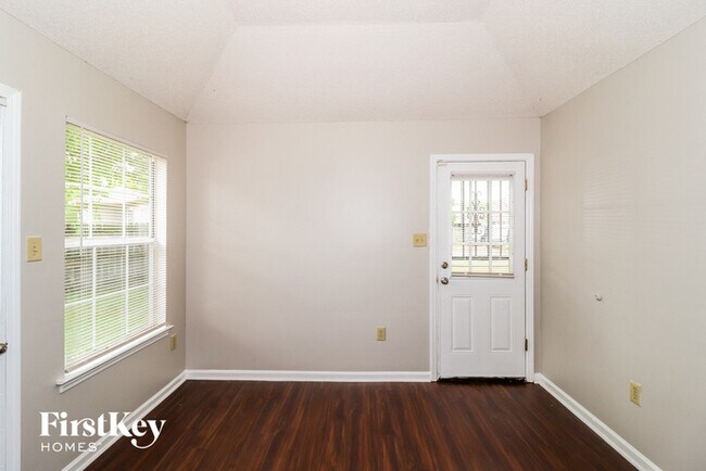 Building Photo - 1209 Breezy Gate Dr