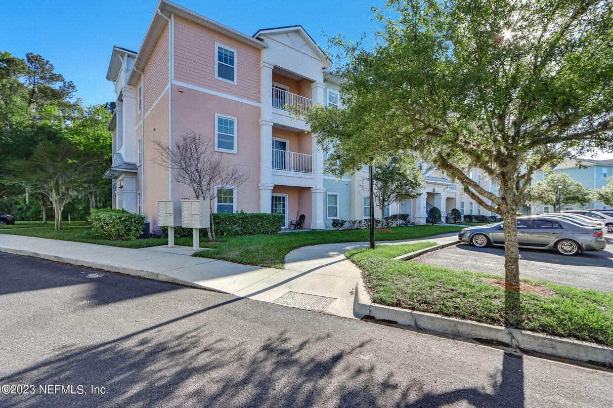 4982 Key Lime Dr Unit 307, Jacksonville, FL 32256 Condo for Rent in