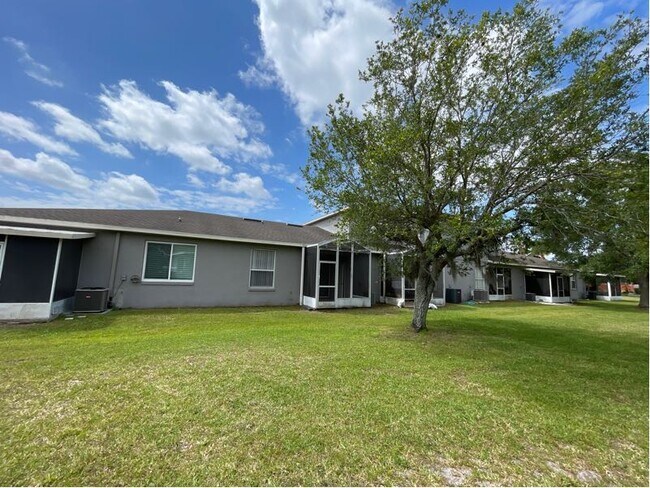 Foto del edificio - 13117 Summerton Dr
