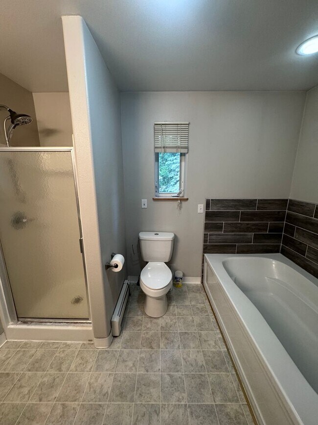 Foto del edificio - 3 Bed / 1.5bath House in North Pole