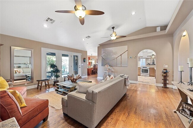 Foto del edificio - 7520 Sisk Rd