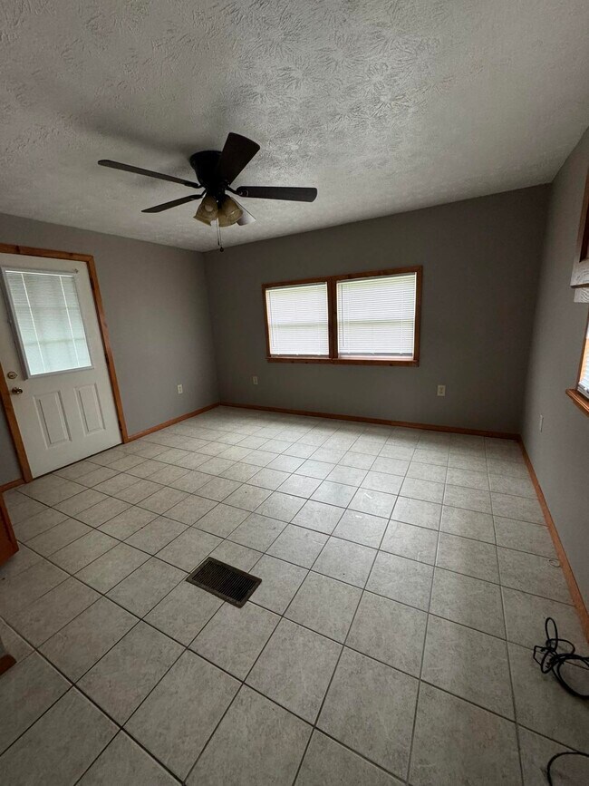 Lavandería\ Posible tercer dormitorio - 812 Barbourville St