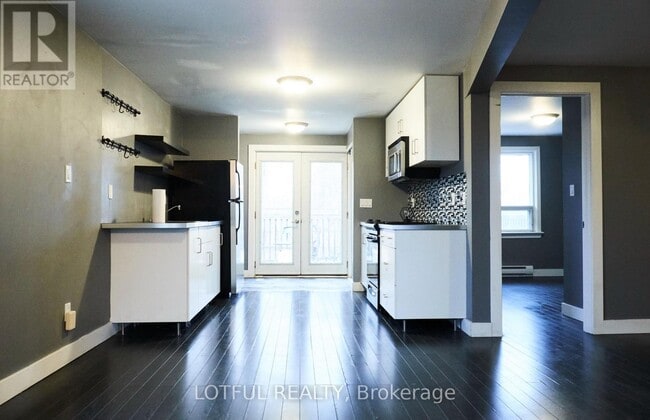Building Photo - 1107 Aldea Ave