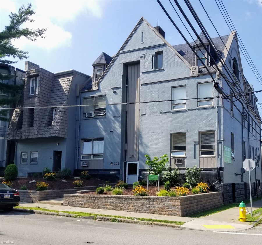 Primary Photo - 1 br, 1 bath Apartment - 304 Meyran Avenue