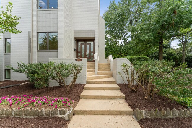 Building Photo - 3410 Garfield St NW