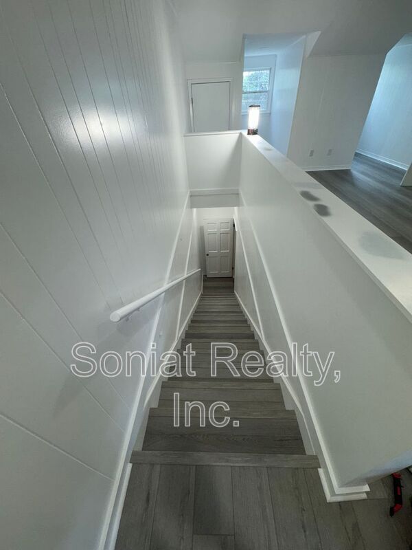 Foto del edificio - 233 Jefferson Heights Ave