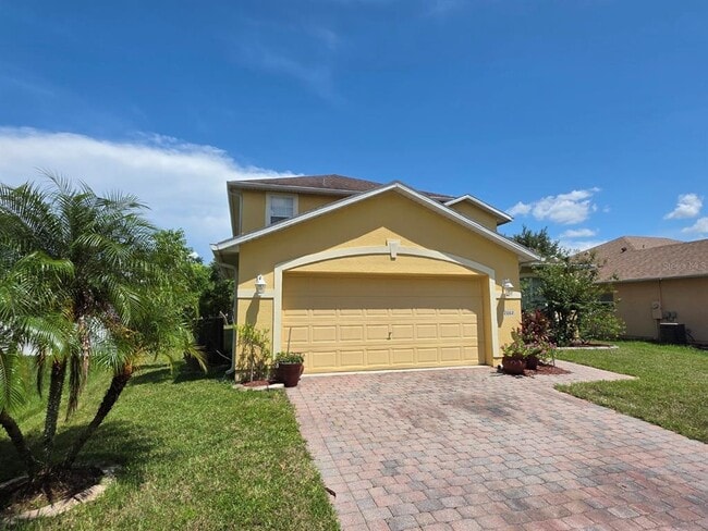 Building Photo - 2662 Patrician Cir
