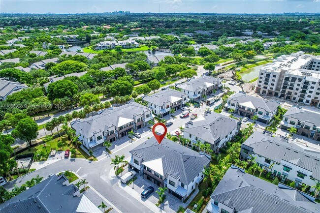 Foto del edificio - 8342 NW 7th Pl