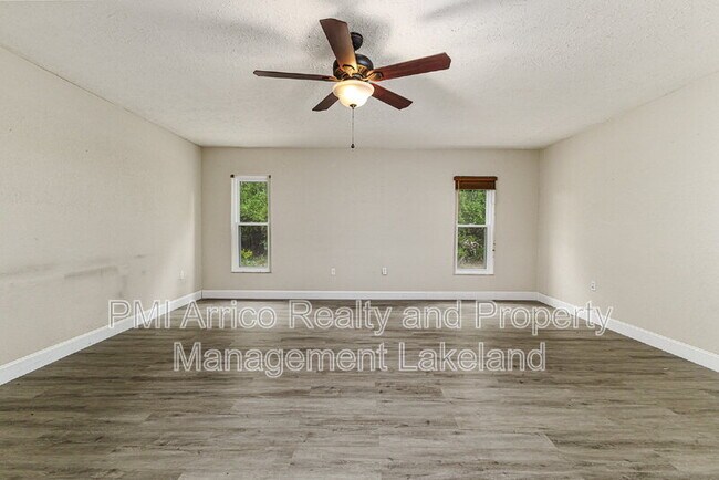 Foto del edificio - 5680 Durrance Rd