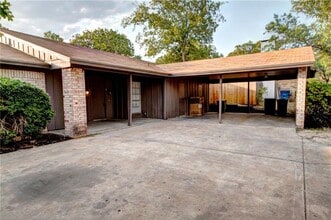 Building Photo - 9410 Quail Meadow Dr