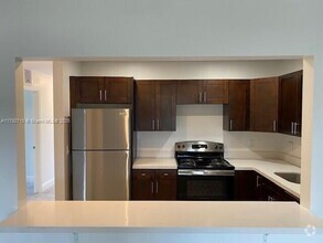 Building Photo - 275 Sabur Ln