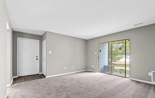 Building Photo - 617 Covington Ct