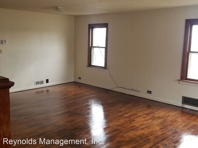 Foto del edificio - 4 br, 1 bath House - 2028 E South St