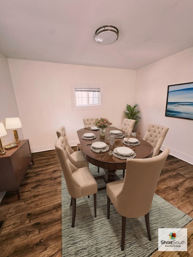 Building Photo - Updated 3 Bed 2 Bath Home off Emerald For-...