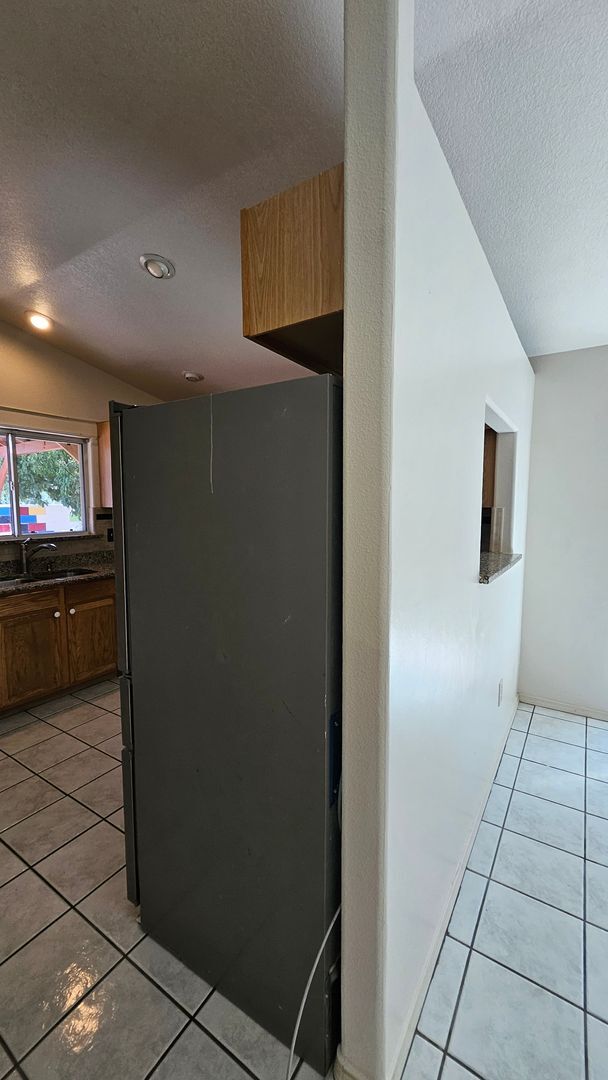 Foto del edificio - 3 bed 2 bath