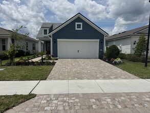 Building Photo - 722 Cool Breeze Wy