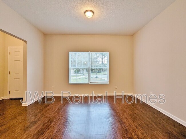 Foto del edificio - 4781 Cinnamon Fern Dr