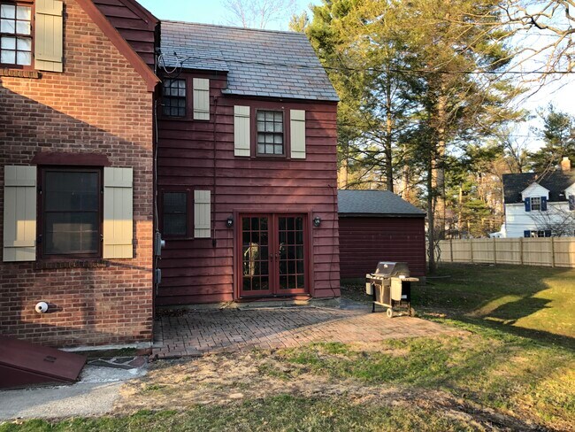 Patio trasero - 10 Darroch Rd