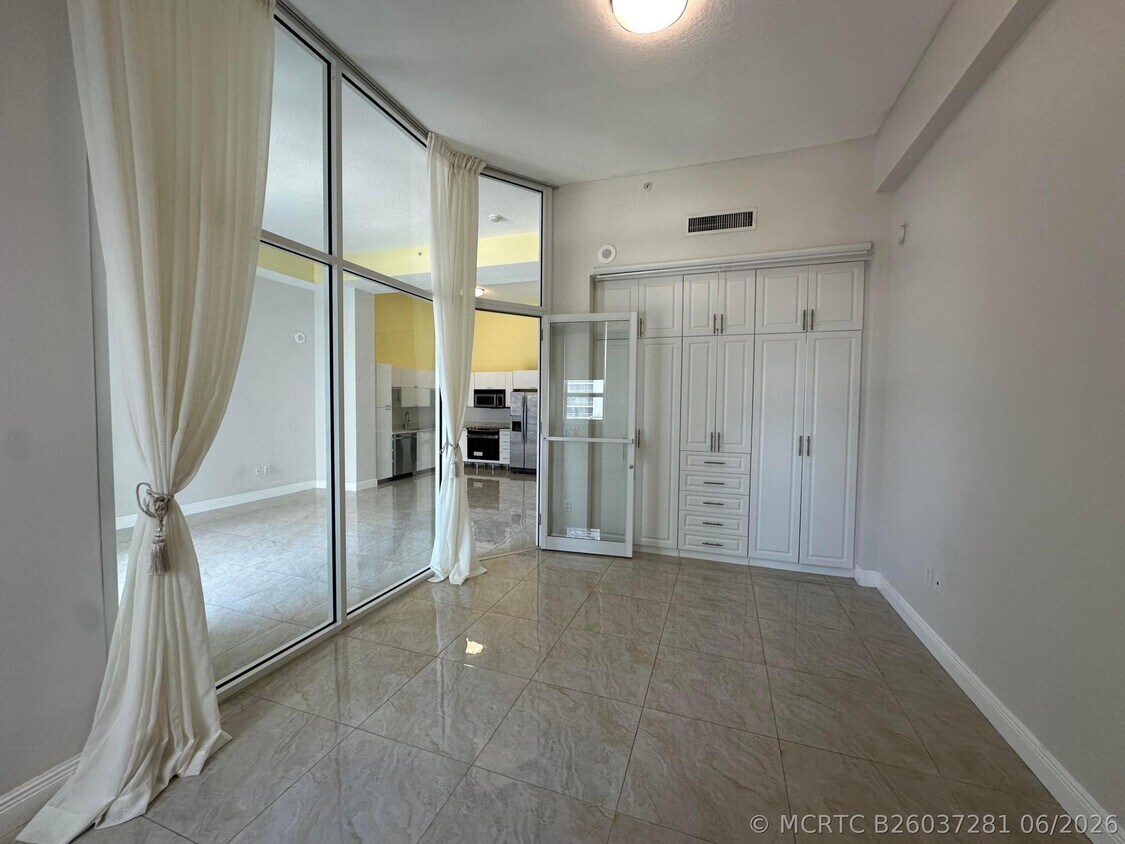 Foto del edificio - 234 NE 3rd St