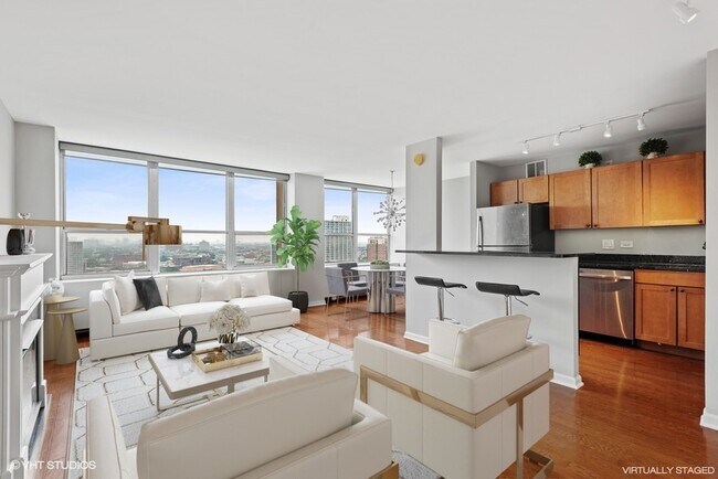 Foto del edificio - 655 W Irving Park Rd