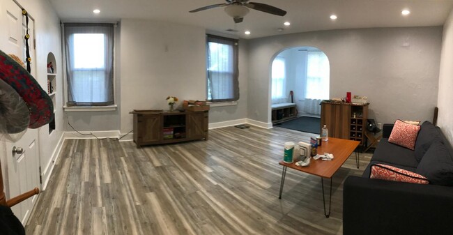 Foto del edificio - 5850 Alderson St