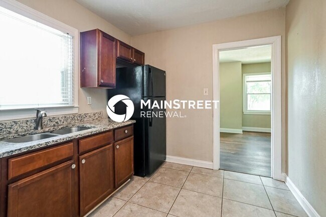 Foto del edificio - 3 Bedroom Pet-Friendly Home in Charlotte, NC with Main Street Renewal