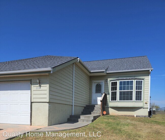 Building Photo - 4 br, 3 bath House - 2104 Thompson Dr