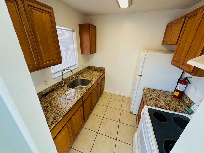 Foto del edificio - 761 Hummingbird Way