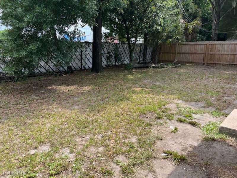 Foto del edificio - 1 br, 1 bath Duplex - 1405 College Park La...