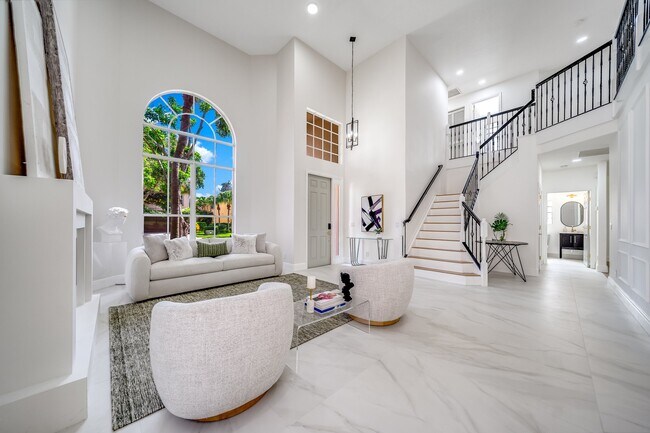 Foto del edificio - 1648 W Classical Blvd