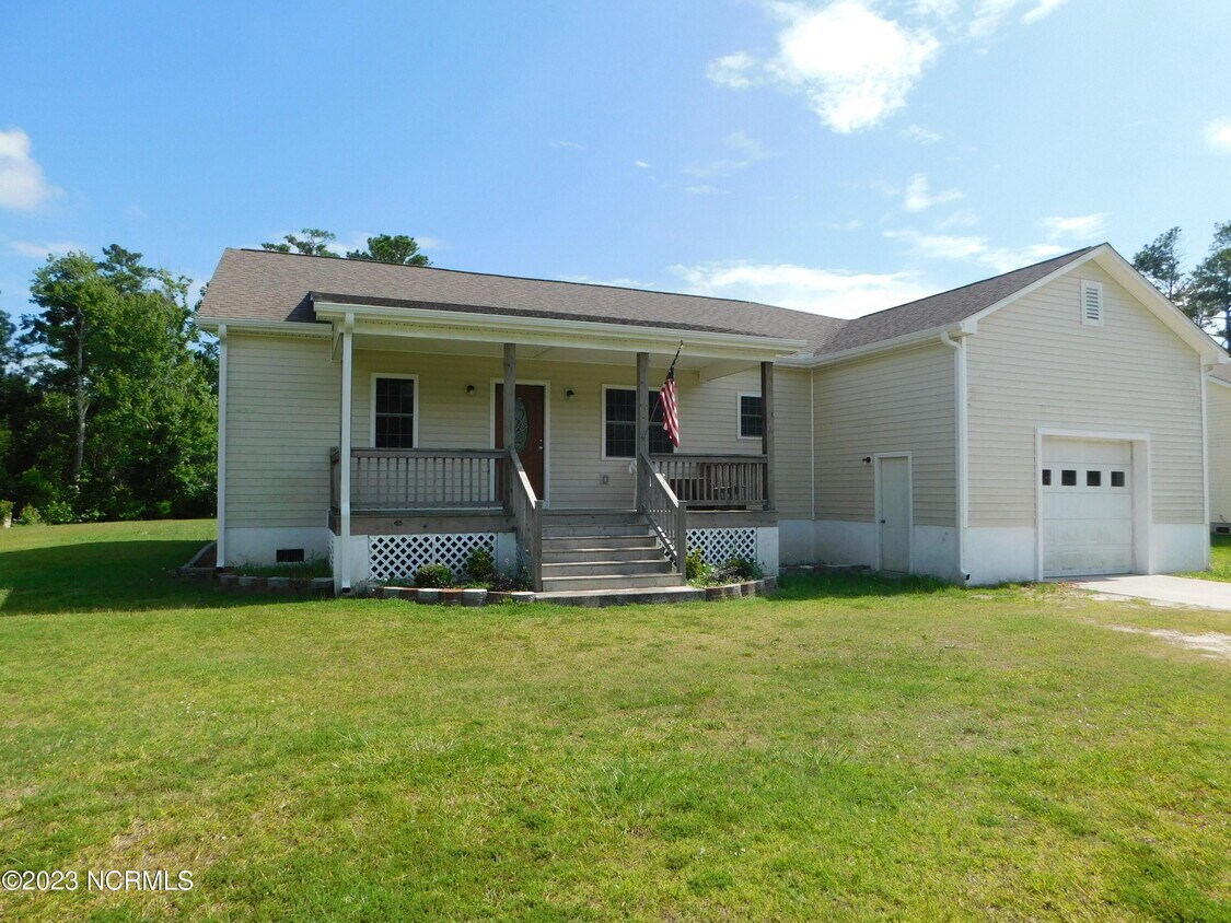 Primary Photo - 111 Red Drum Ln