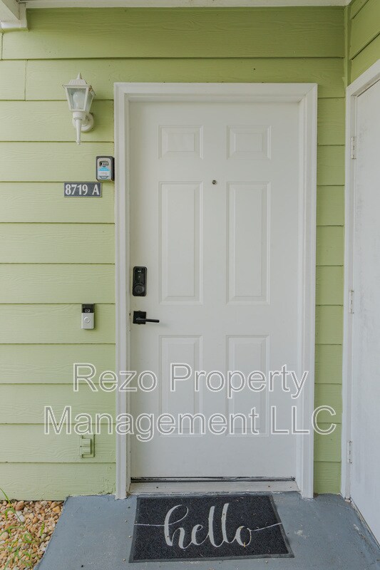 Foto del edificio - 8719 Rockingham Terrace