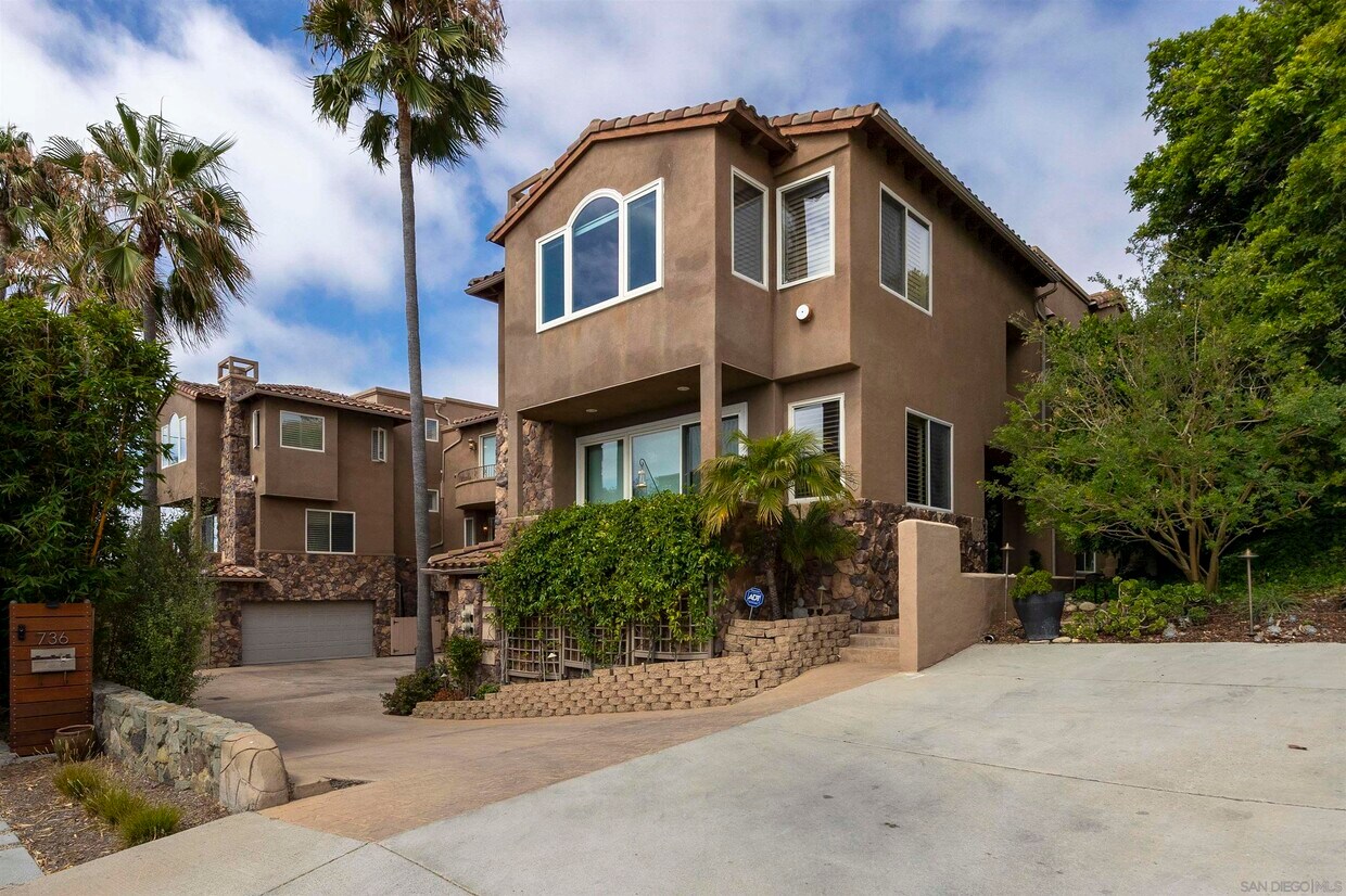 Primary Photo - 760 Bonair Pl