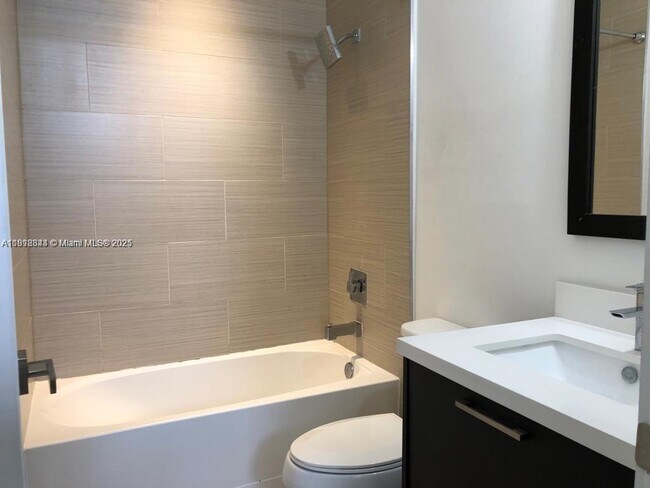 Foto del edificio - 9131 NW 33rd St