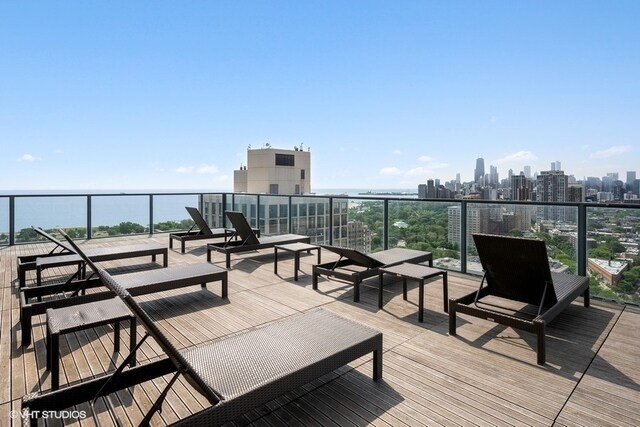 Foto principal - 2400 N Lakeview Ave