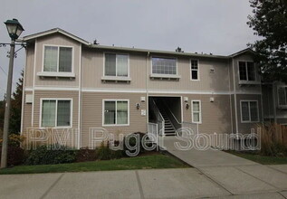 Building Photo - 2804 SE 8th Pl