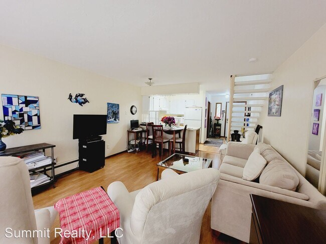 Building Photo - 2 br, 1.5 bath House - 2575 Douglas Hwy 3