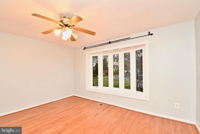 Building Photo - 4507 King Edward Ct