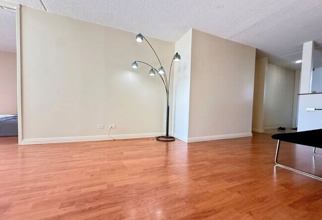 Foto del edificio - 1717 Ala Wai Blvd