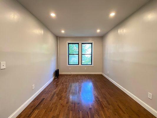 Building Photo - 2 bedroom in New York NY 10034