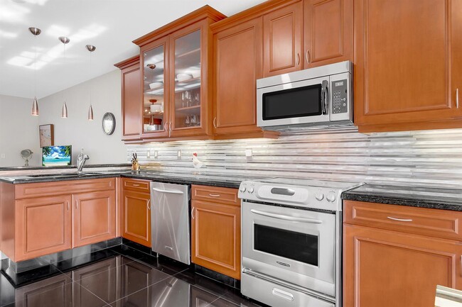 Building Photo - 437 Juno Dunes Way