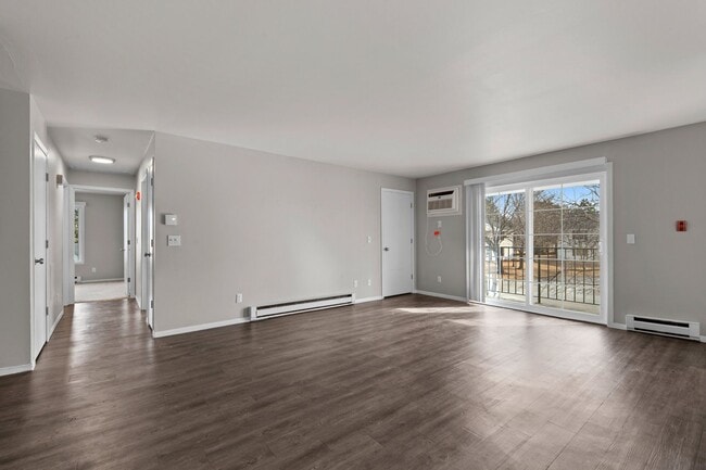 Building Photo - 2 Bedroom 2 Bathroom