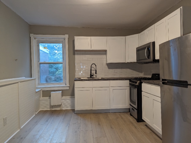 Photo - 250 S 44th St Apartment