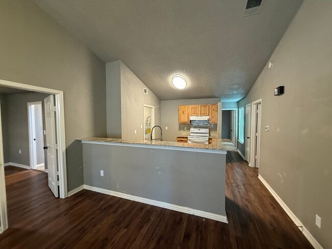 Foto del edificio - 3 bedroom 2 bathroom house in 76137